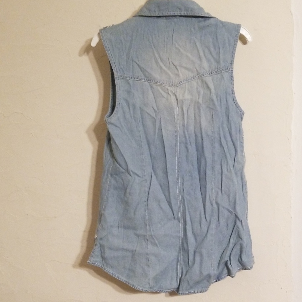 vest - Picture 2 of 2